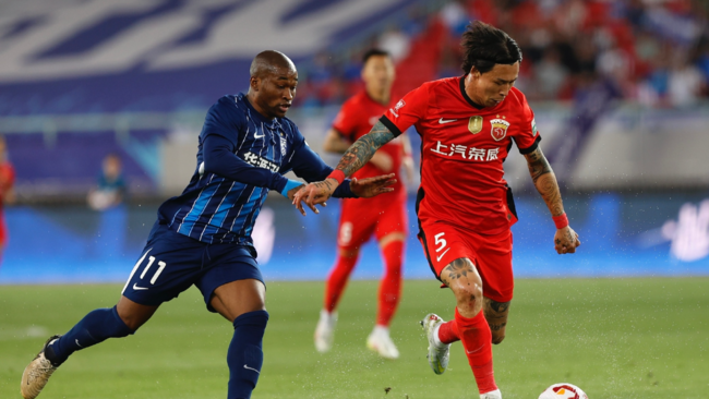 Màn đụng độ hấp dẫn Dalian Yingbo vs Shandong Taishan